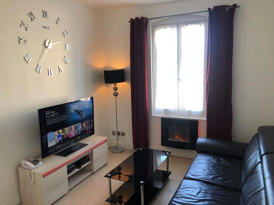 Appartement 3 Pieces En Face La Gare De 克雷伊 外观 照片